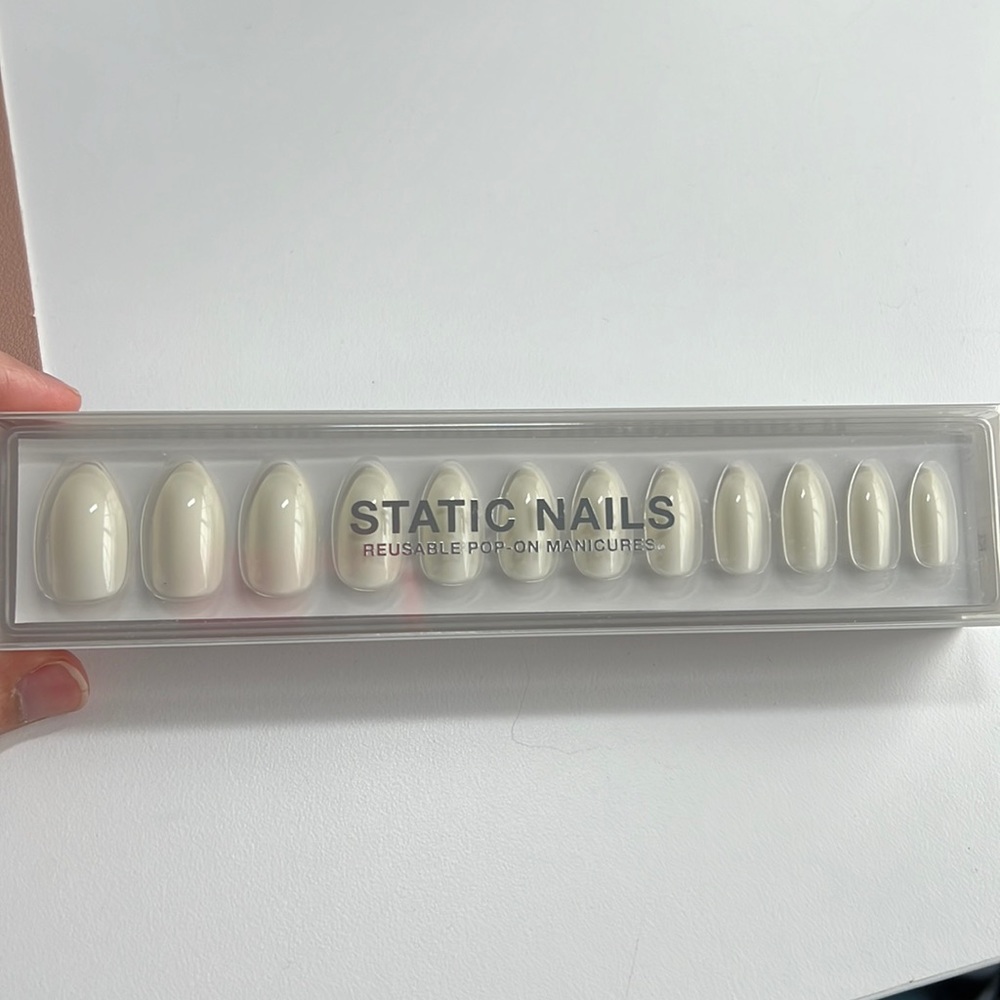 NEW Static Nails Canvas (White) Almond